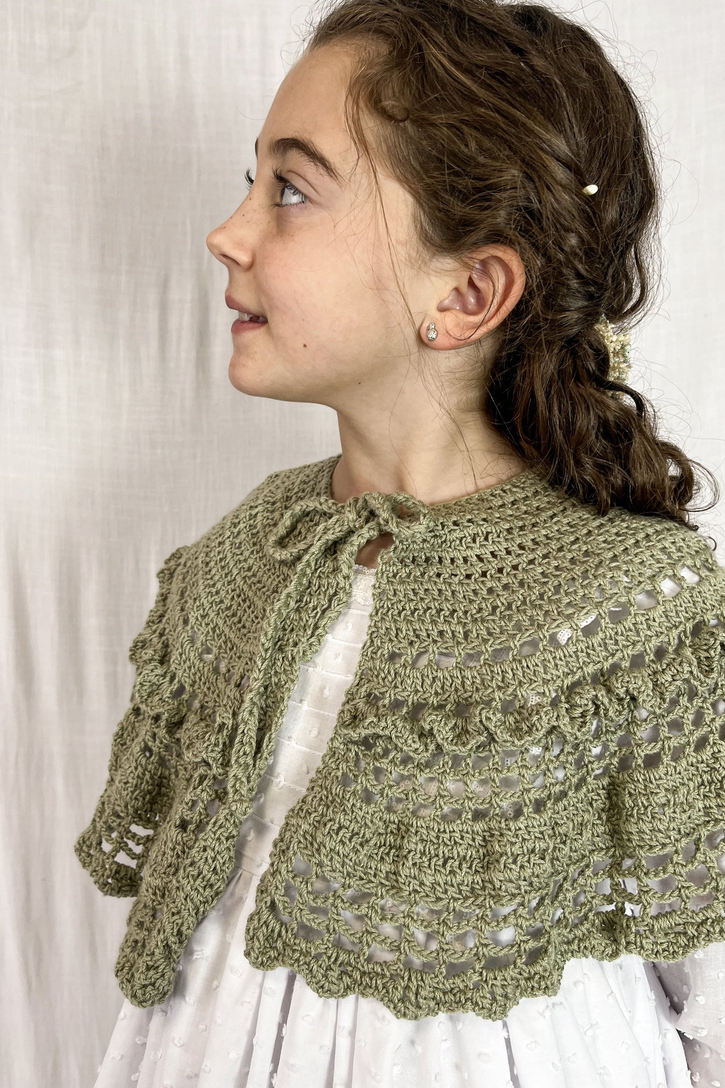 Mañanita crochet volante